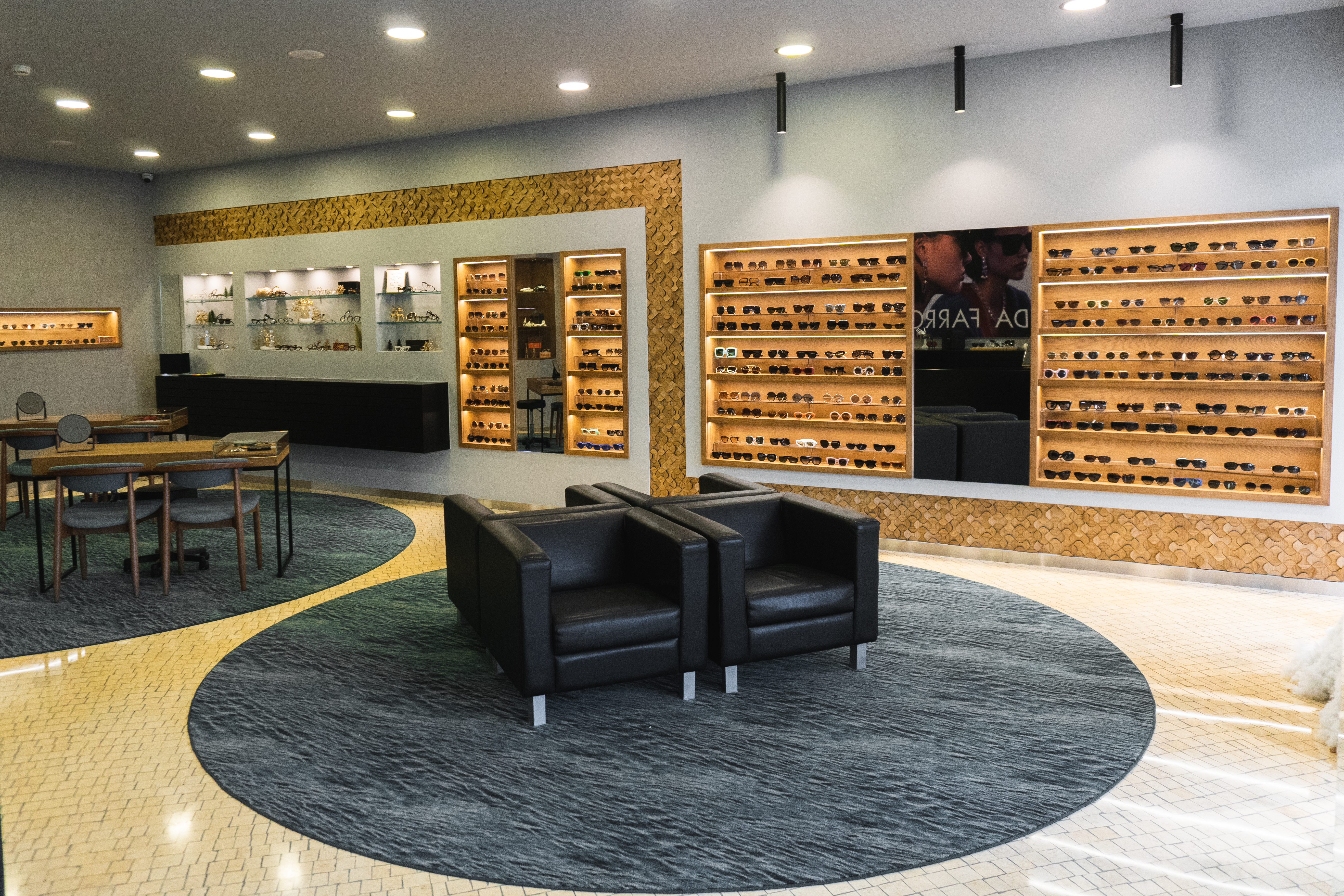 The best opticians for CARTIER in Porto 2024 FAVR